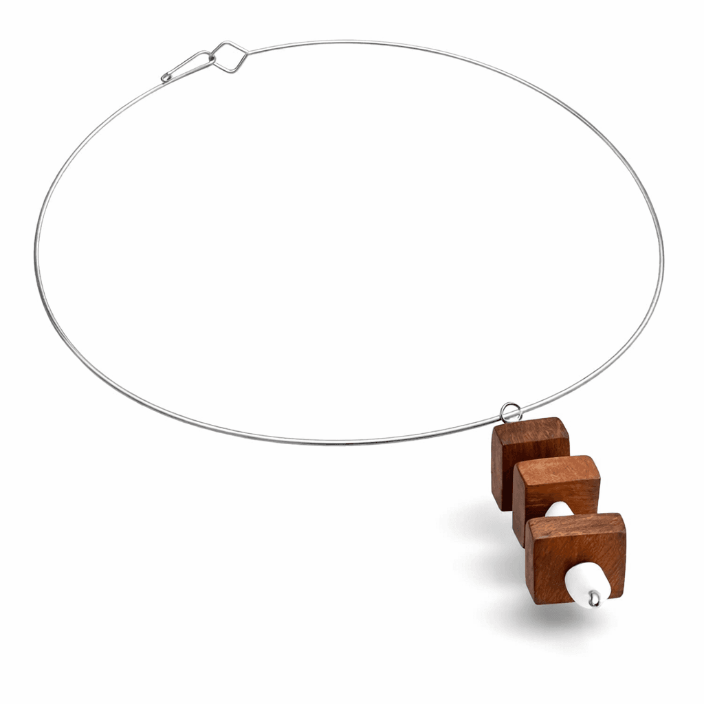 Ocelový náhrdelník s magnezitem Kamila — Aranys.cz