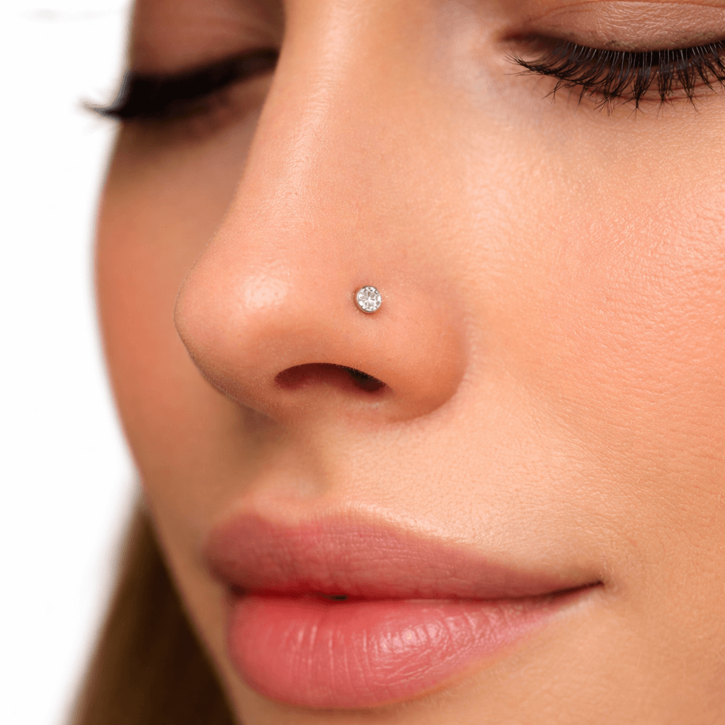 Ocelový piercing do nosu zirkon
