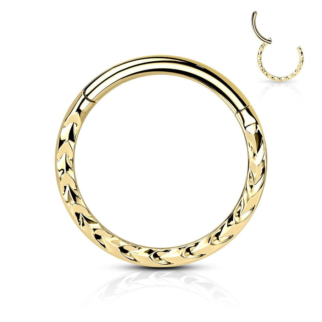 Zlacený segment kruh s dekorem - helix / cartilage / tragus piercing (1,2 x 8 mm)
