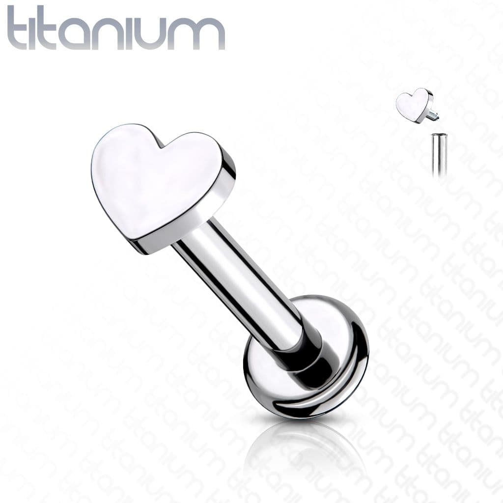 Piercing do brady - labreta TITAN srdíčko (1,2 x 8 mm)